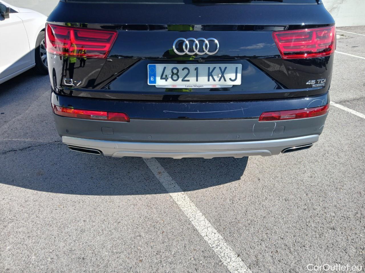  Audi  Q7 AUDI  / 2015 / 5P / todoterreno Design 45 TDI 170kW (232CV) quat.-ul. t. #24
