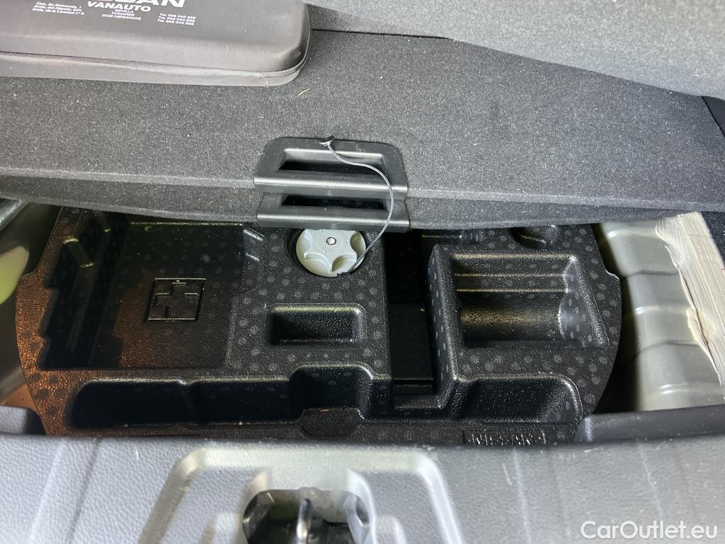  Nissan  Qashqai NISSAN  / 2017 / 5P / todoterreno DIG-T 116 kW (160 CV) E6D DCT N-CONNECTA #17