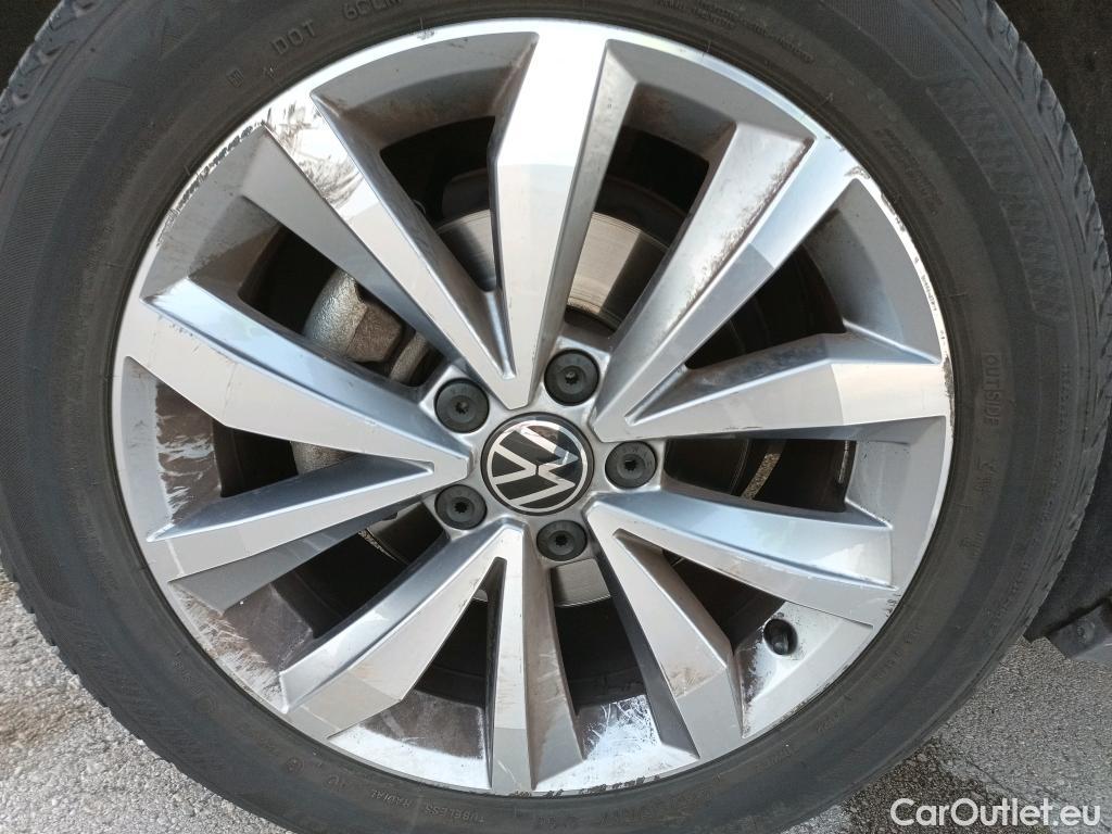  Volkswagen  T-ROC  Advance Style 1.6 TDI 115CV MT6 E6dT #11