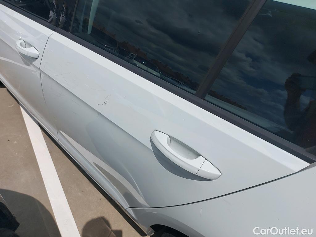  Volkswagen  Golf  VII Berlina e-35kWh1 #16