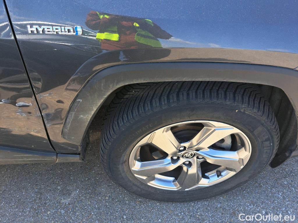  Toyota  RAV4 TOYOTA  / 2018 / 5P / todoterreno 2.5l 220H Advance #68