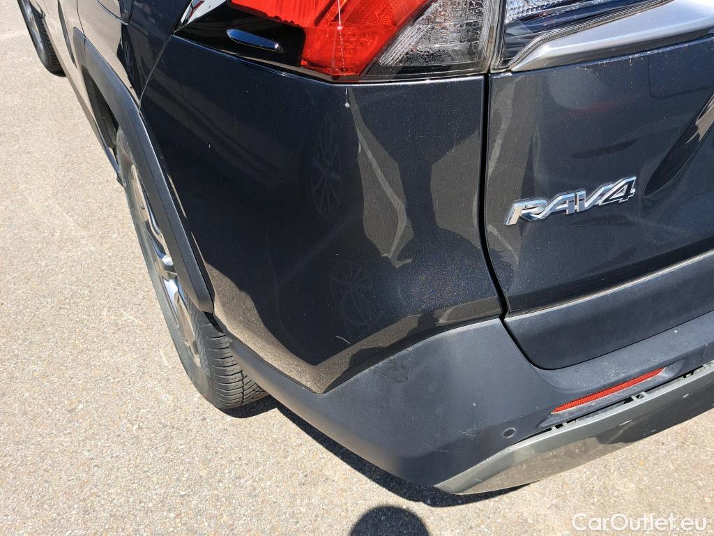  Toyota  RAV4 TOYOTA  / 2018 / 5P / todoterreno 2.5l 220H Advance #63