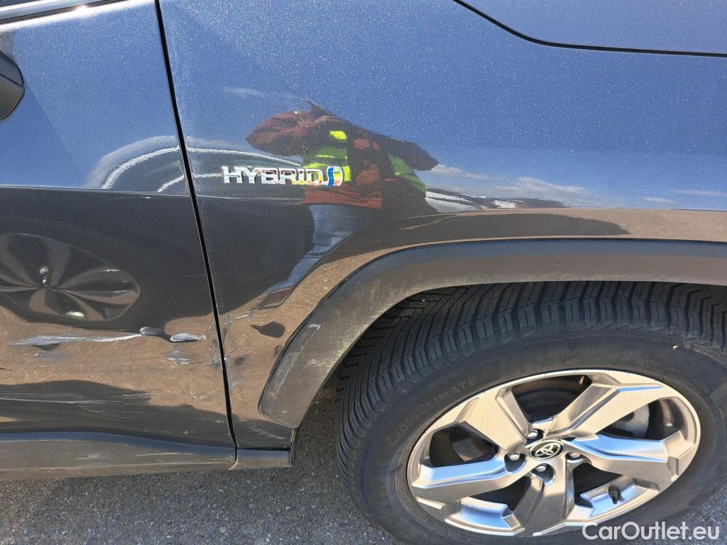  Toyota  RAV4 TOYOTA  / 2018 / 5P / todoterreno 2.5l 220H Advance #16
