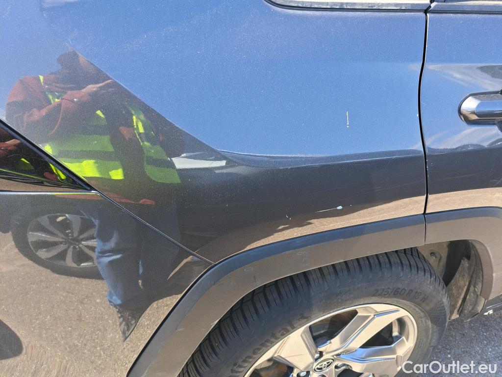  Toyota  RAV4 TOYOTA  / 2018 / 5P / todoterreno 2.5l 220H Advance #19