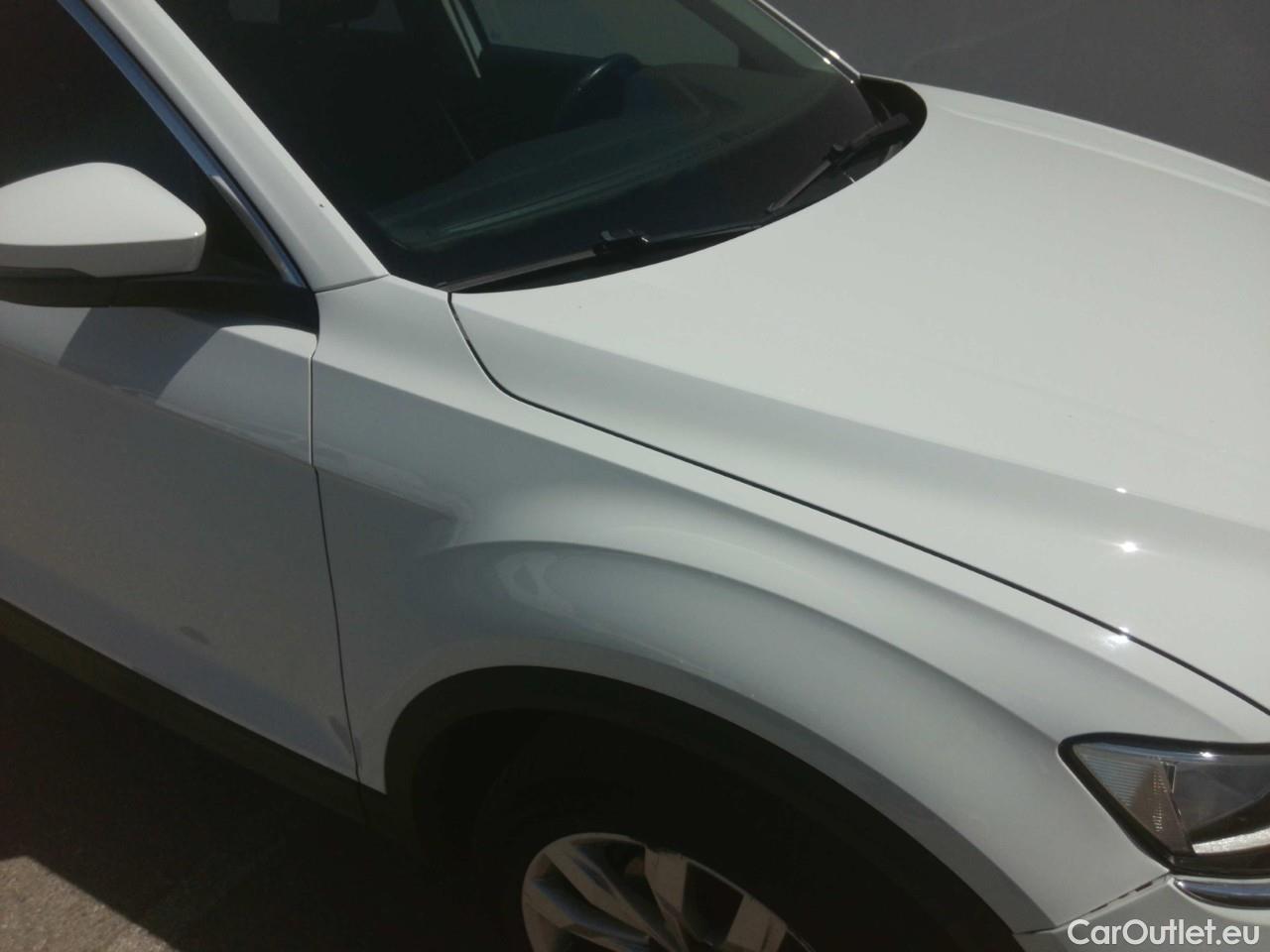  Volkswagen  T-ROC VOLKSWAGEN  / 2017 / 5P / todoterreno Advance 1.0 TSI 85kW (115CV) #26