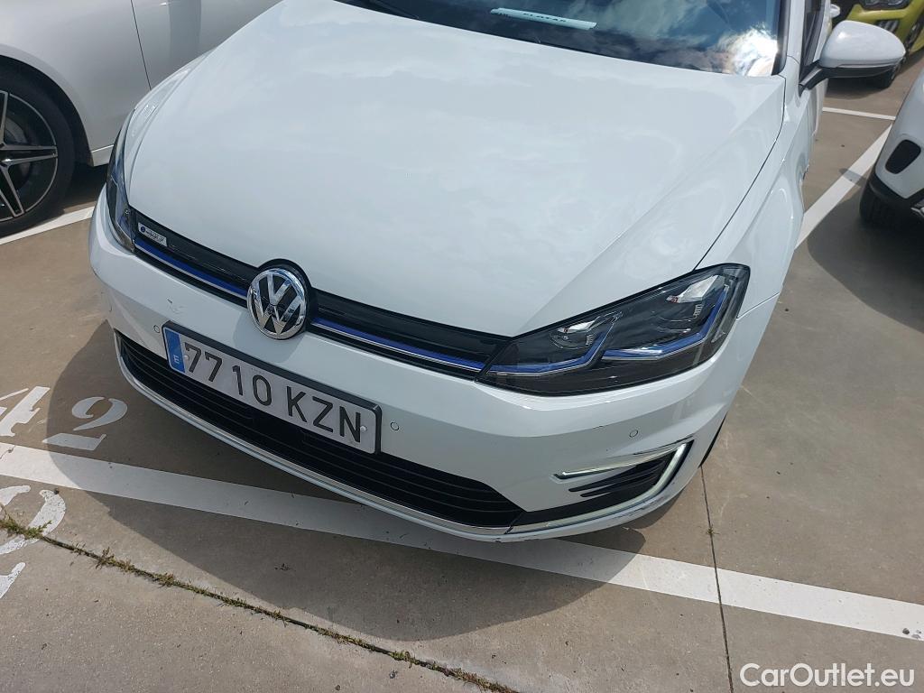  Volkswagen  Golf  VII Berlina e-35kWh1 #11