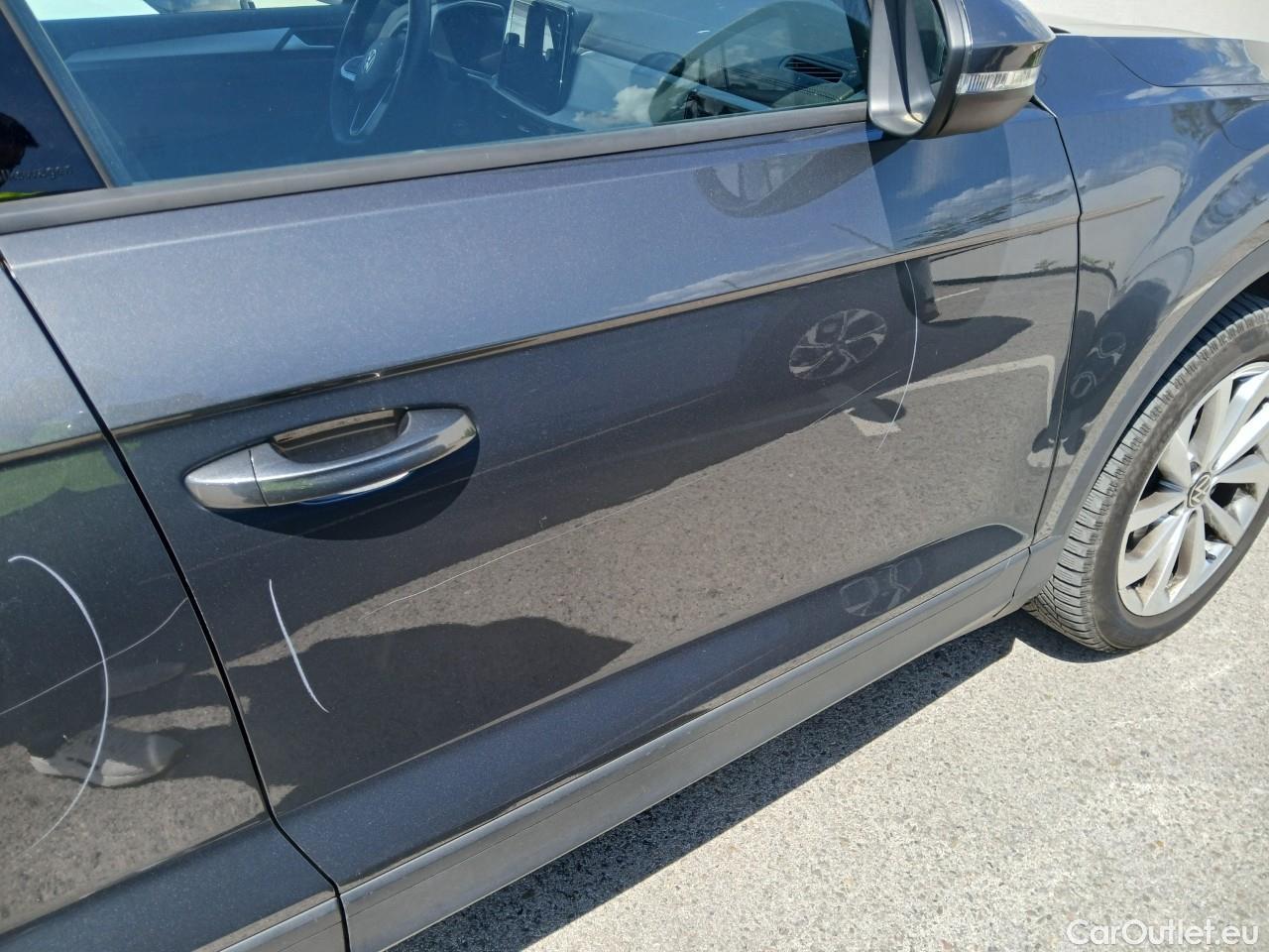  Volkswagen  T-ROC  Life 2.0 TDI 150CV AT7 E6d #47