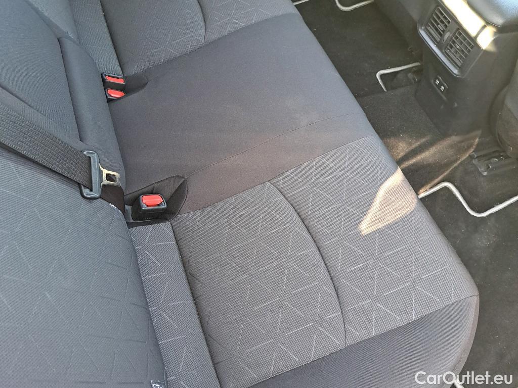  Toyota  RAV4 TOYOTA  / 2018 / 5P / todoterreno 2.5l Advance #55