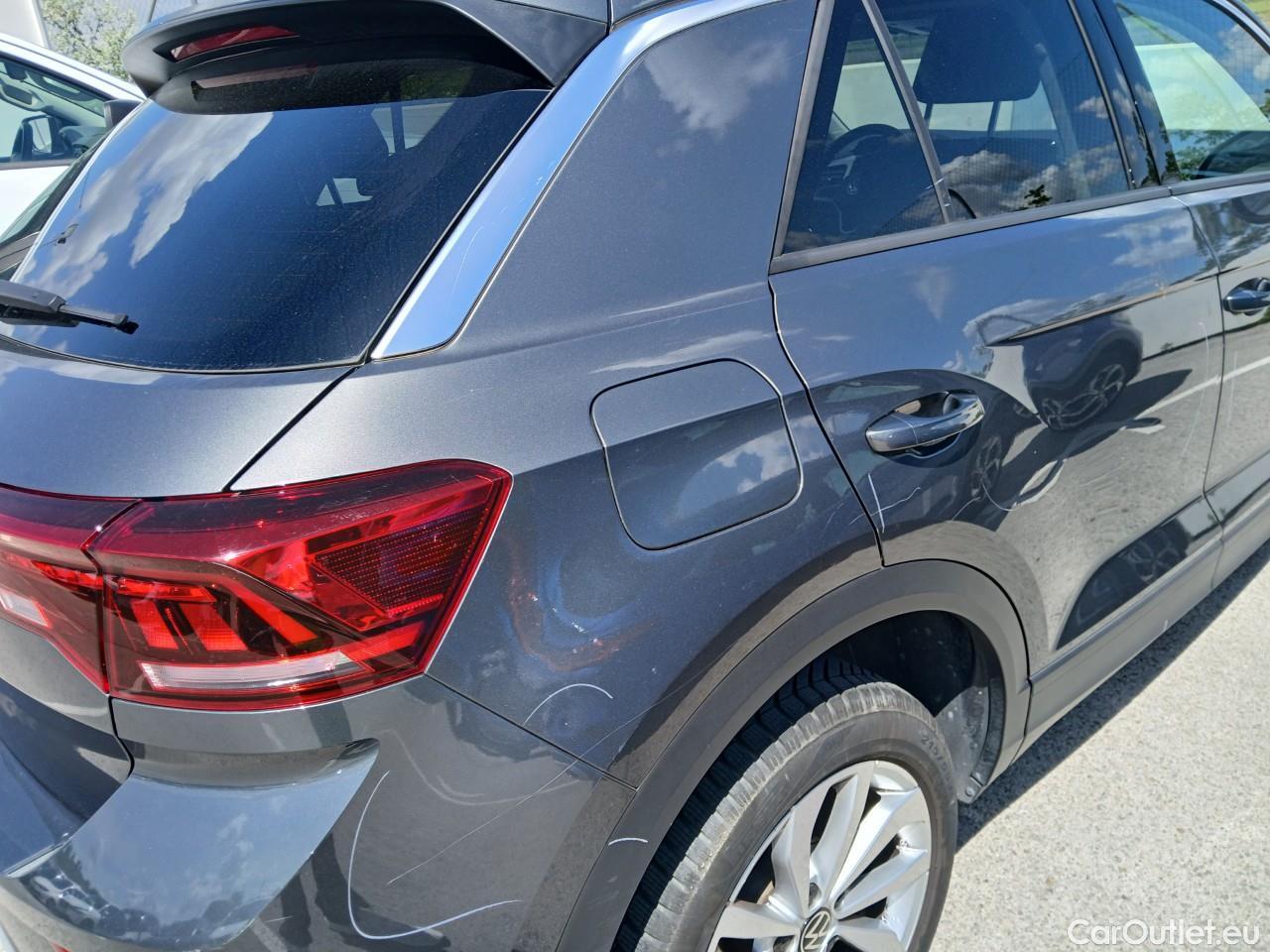  Volkswagen  T-ROC  Life 2.0 TDI 150CV AT7 E6d #40