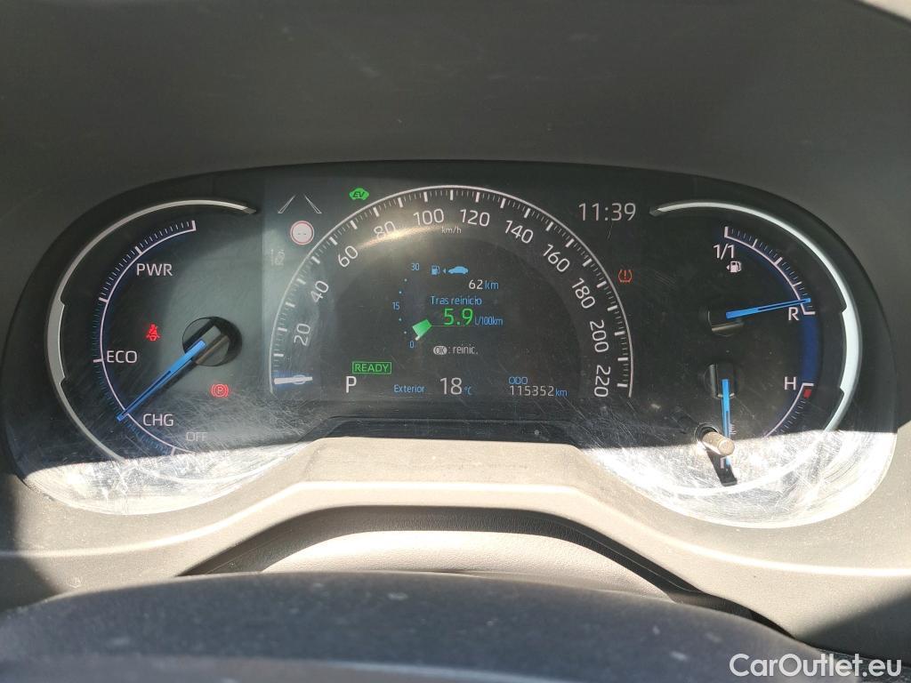  Toyota  RAV4 TOYOTA  / 2018 / 5P / todoterreno 2.5l 220H Advance #70