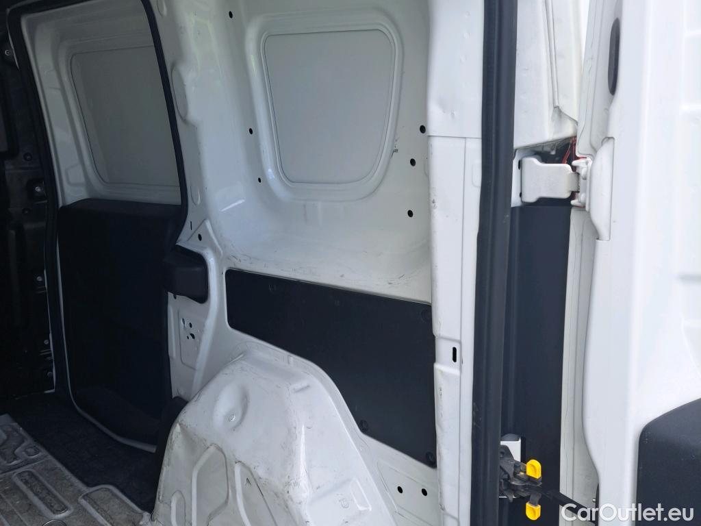  Fiat  Doblo FIAT Doblò Cargo/2015/4P/furgón derivado de turismo Cargo SX 1.6 Mjet 66kW (90CV) (AC) #9
