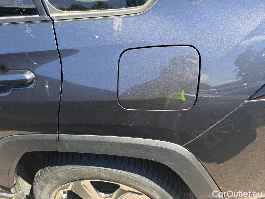  Toyota  RAV4 TOYOTA  / 2018 / 5P / todoterreno 2.5l 220H Advance #29
