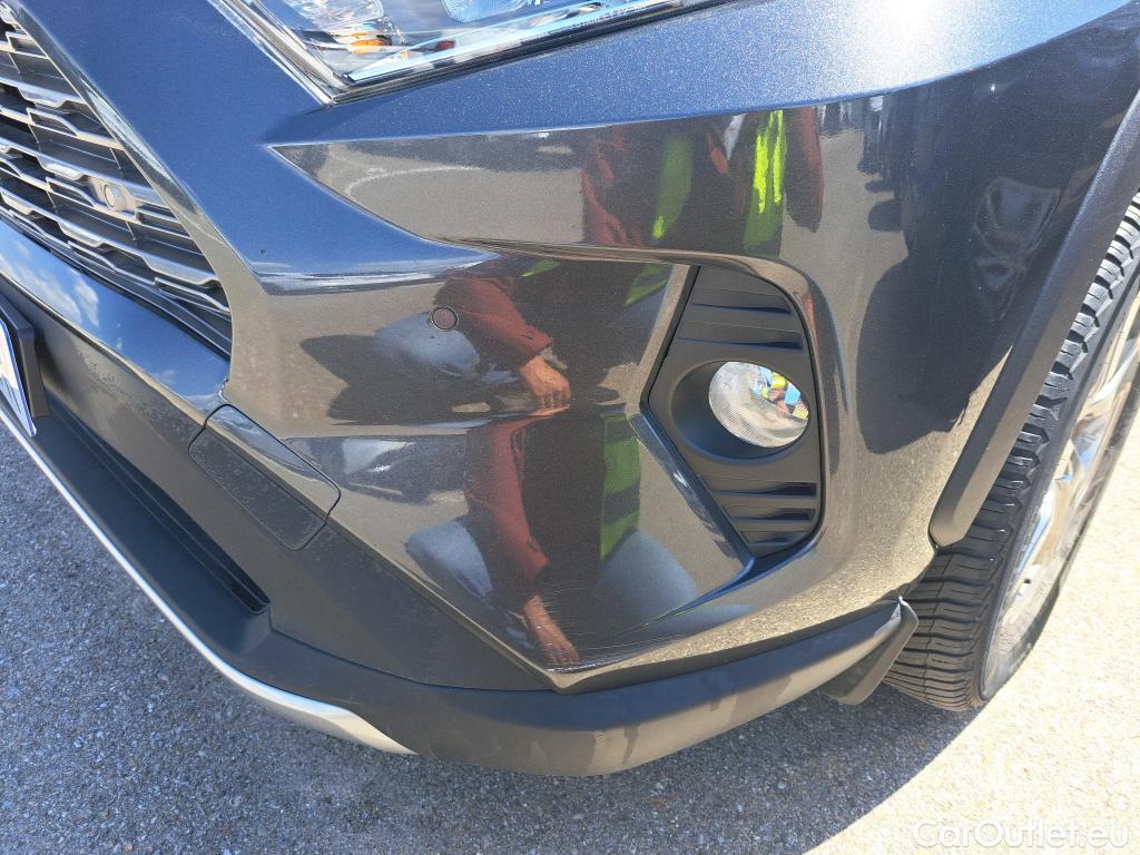  Toyota  RAV4 TOYOTA  / 2018 / 5P / todoterreno 2.5l 220H Advance #59