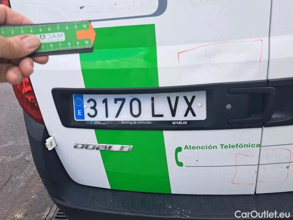  Fiat  Doblo FIAT Doblò Cargo/2015/4P/furgón derivado de turismo Cargo SX 1.6 Mjet 66kW (90CV) (AC) #11