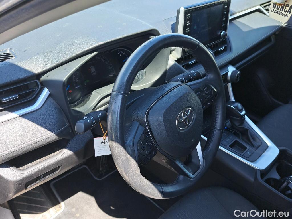  Toyota  RAV4 TOYOTA  / 2018 / 5P / todoterreno 2.5l 220H Advance #54