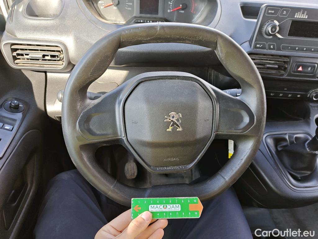  Peugeot  Partner PEUGEOT  / 2018 / 3P / furgón derivado de turismo Pro Standard 600kg BlueHDi 73kW (AC) #7