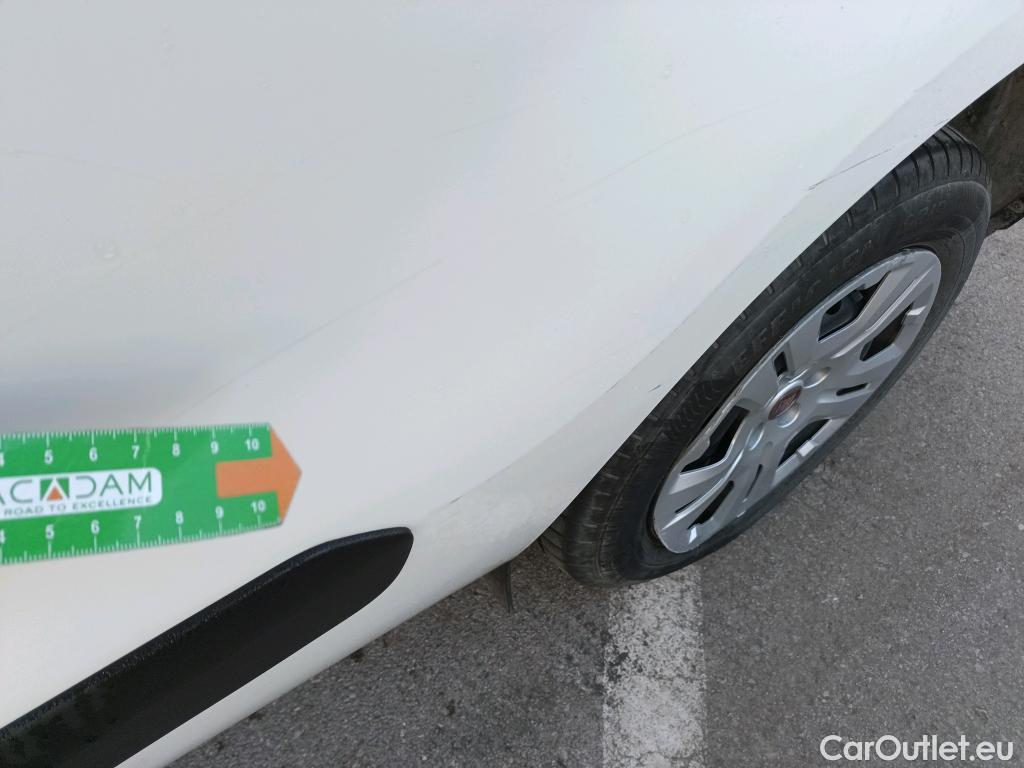  Fiat  Doblo FIAT Doblò Cargo/2015/4P/furgón derivado de turismo Cargo SX 1.6 Mjet 66kW (90CV) (AC) #6