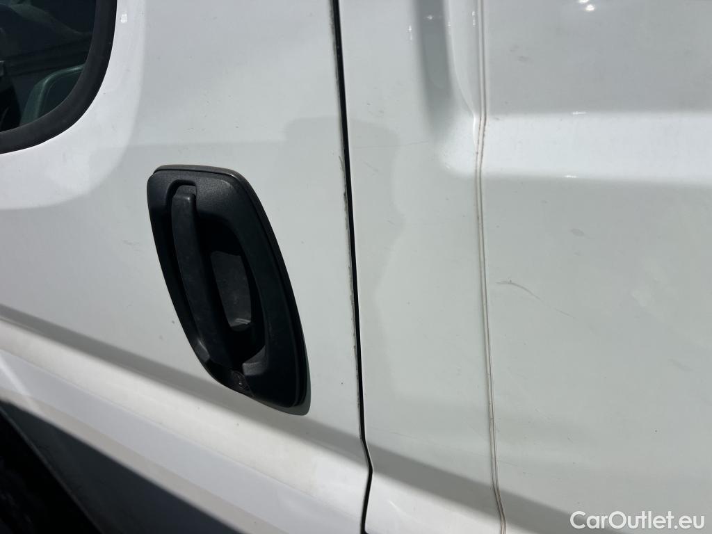  Peugeot  Boxer PEUGEOT  / 2014 / 4P / furgón Pack 333 L2 H2 BHDI 103kW (140CV) S&S #19
