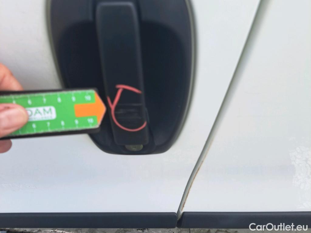  Fiat  Doblo FIAT Doblò Cargo/2015/4P/furgón derivado de turismo Cargo SX 1.6 Mjet 66kW (90CV) (AC) #41