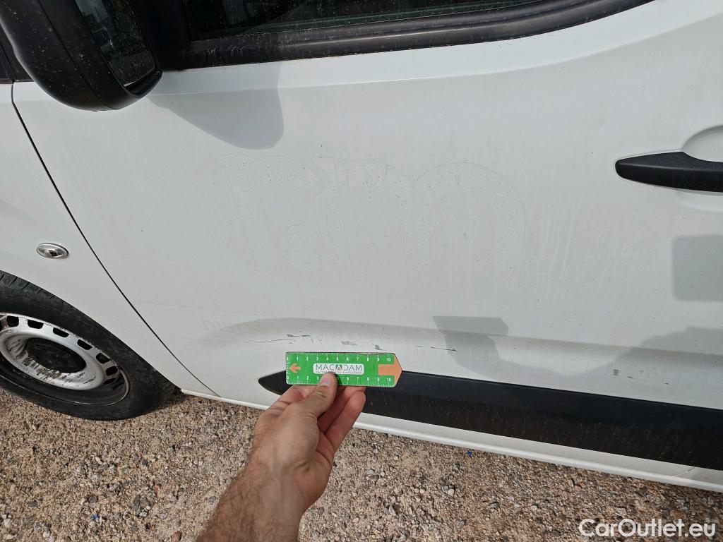  Peugeot  Partner PEUGEOT  / 2018 / 3P / furgón derivado de turismo Pro Standard 600kg BlueHDi 73kW (AC) #15
