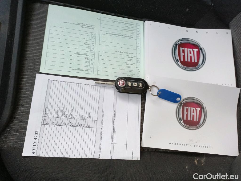  Fiat  Doblo FIAT Doblò Cargo/2015/4P/furgón derivado de turismo Cargo SX 1.6 Mjet 66kW (90CV) (AC) #1