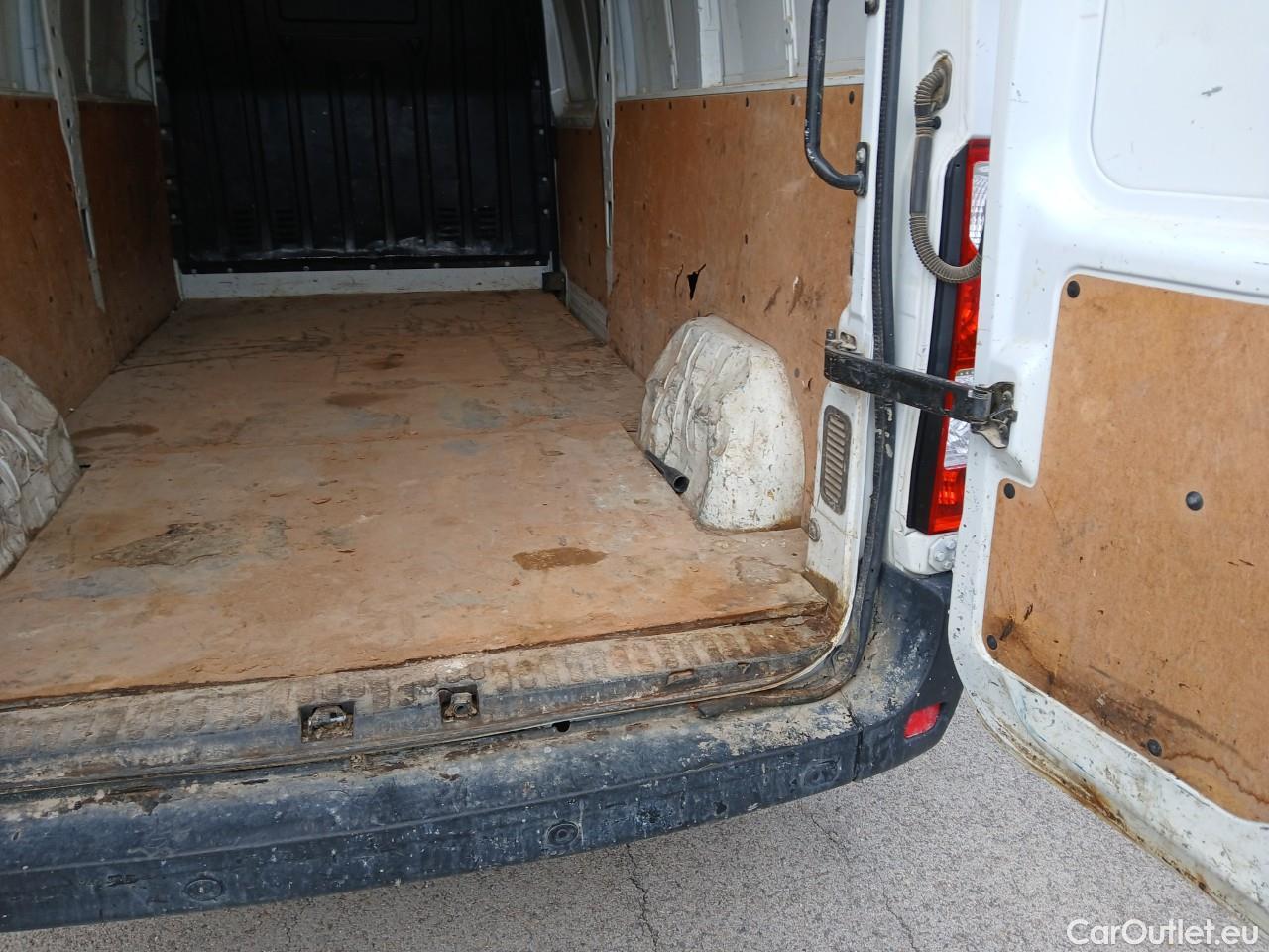  Opel  Movano OPEL  / 2019 / 4P / furgón 2.3 CDTI 99kW (135CV) L3 H2 F 3.5t #30