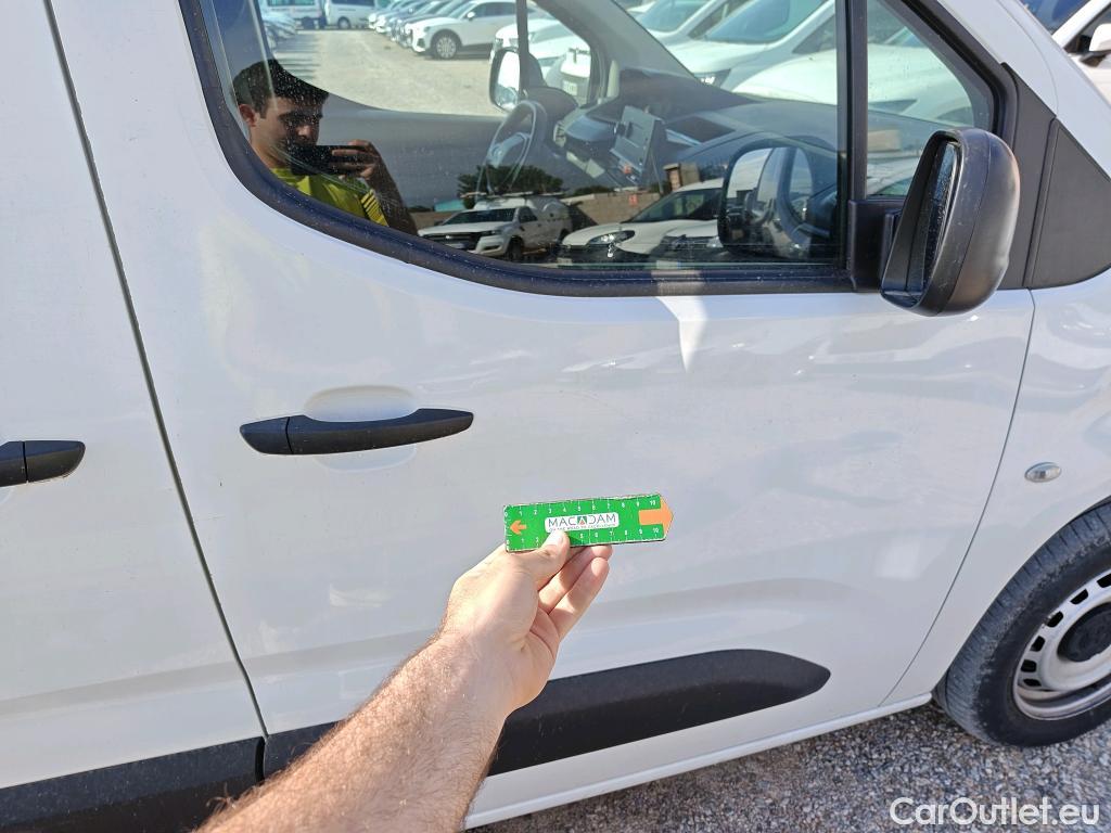  Peugeot  Partner PEUGEOT  / 2018 / 3P / furgón derivado de turismo Pro Standard 600kg BlueHDi 73kW (AC) #20