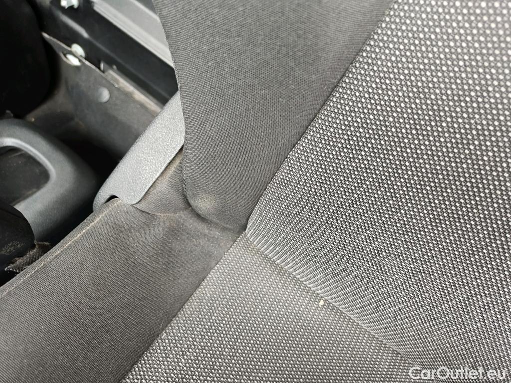  Peugeot  Partner PEUGEOT  / 2018 / 3P / furgón derivado de turismo Pro Standard 600kg BlueHDi 73kW (AC) #39