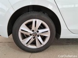  Volkswagen  Golf  VOLKSWAGEN / 2019 / 5P / BERLINA 1.5 TGI LIFE DSG #18
