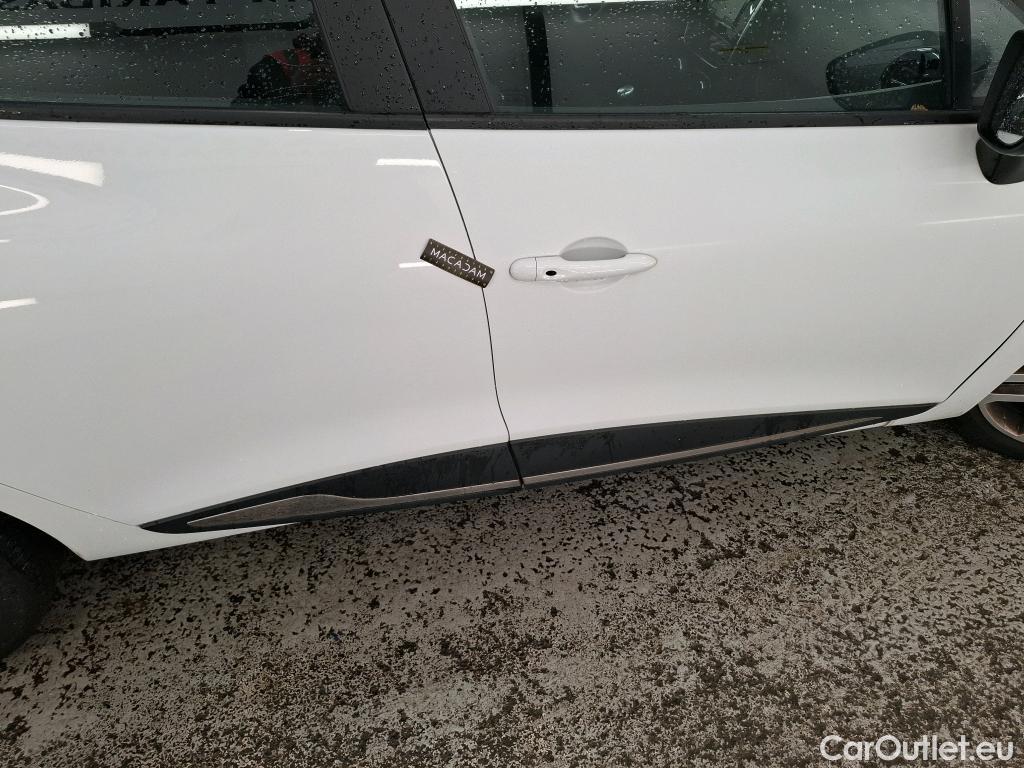  Renault  Clio  IV Business 0.9 TCe 90CV BVM5 E6 #1