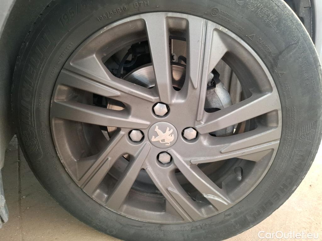  Peugeot  208  Active Business 1.2 PureTech 75CV BVM5 E6d #20