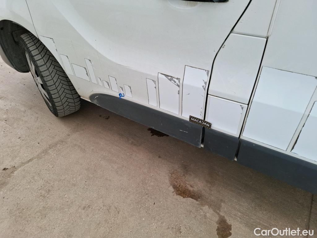  Renault  Trafic RENAULT  VU 4p Fourgon FG GCFL1H1 1000 dCi95 E6 / BIELLETTES BARRE STABILISATRICE + BRAS INFERIEURS + FREINS HS
 #87