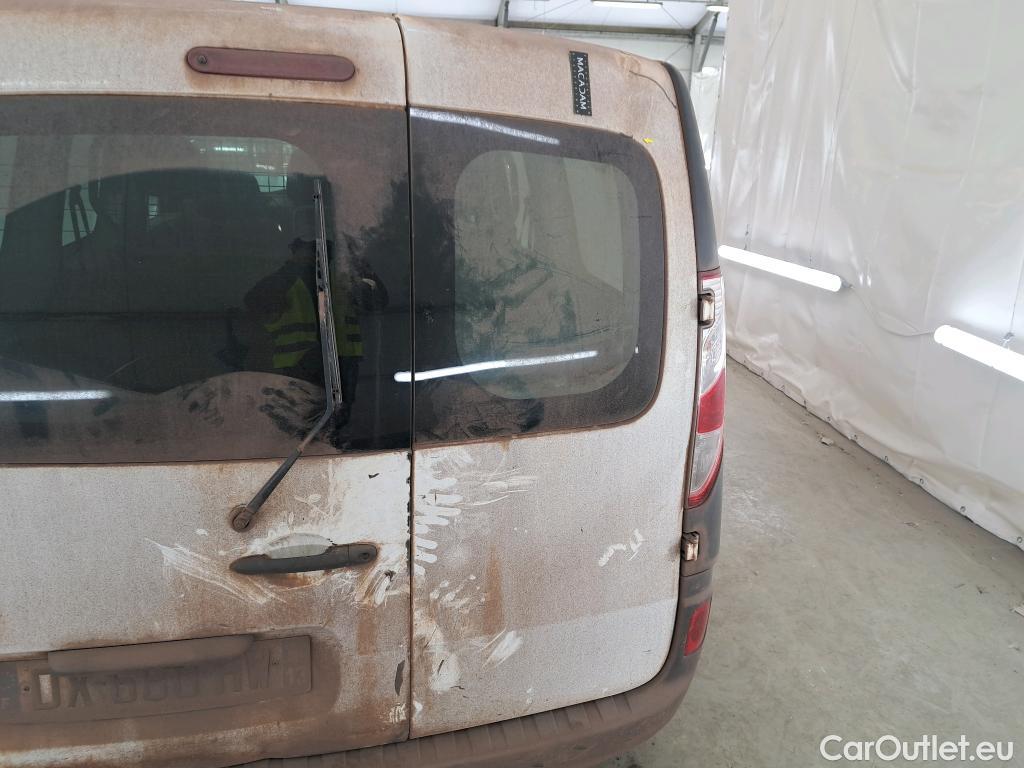  Renault  Kangoo  Express VU 4p Fourgonnette Cab Appro Confort dCi 90 / POUSSIERE DE FER / NETTOYAGE OU PEINTURE COMPLETE #38
