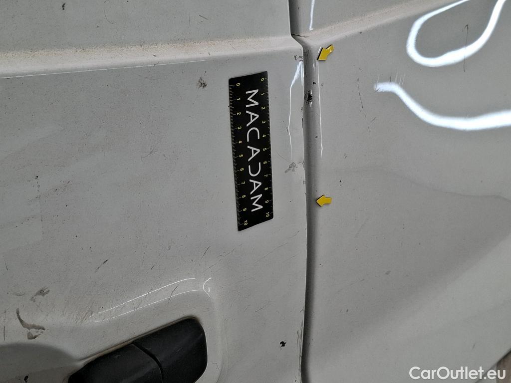  Renault  Trafic RENAULT  VU 4p Fourgon FG GCFL1H1 1000 dCi95 E6 / BIELLETTES BARRE STABILISATRICE + BRAS INFERIEURS + FREINS HS
 #17