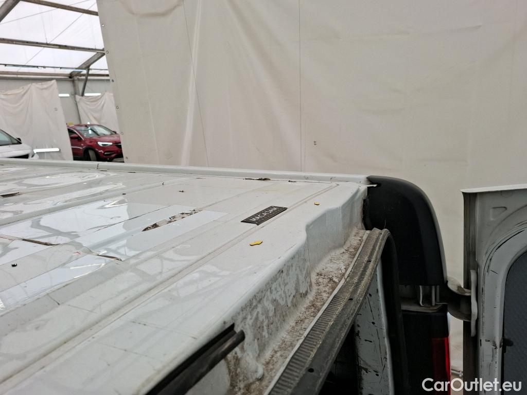  Renault  Trafic RENAULT  VU 4p Fourgon FG GCFL1H1 1000 dCi95 E6 / BIELLETTES BARRE STABILISATRICE + BRAS INFERIEURS + FREINS HS
 #48