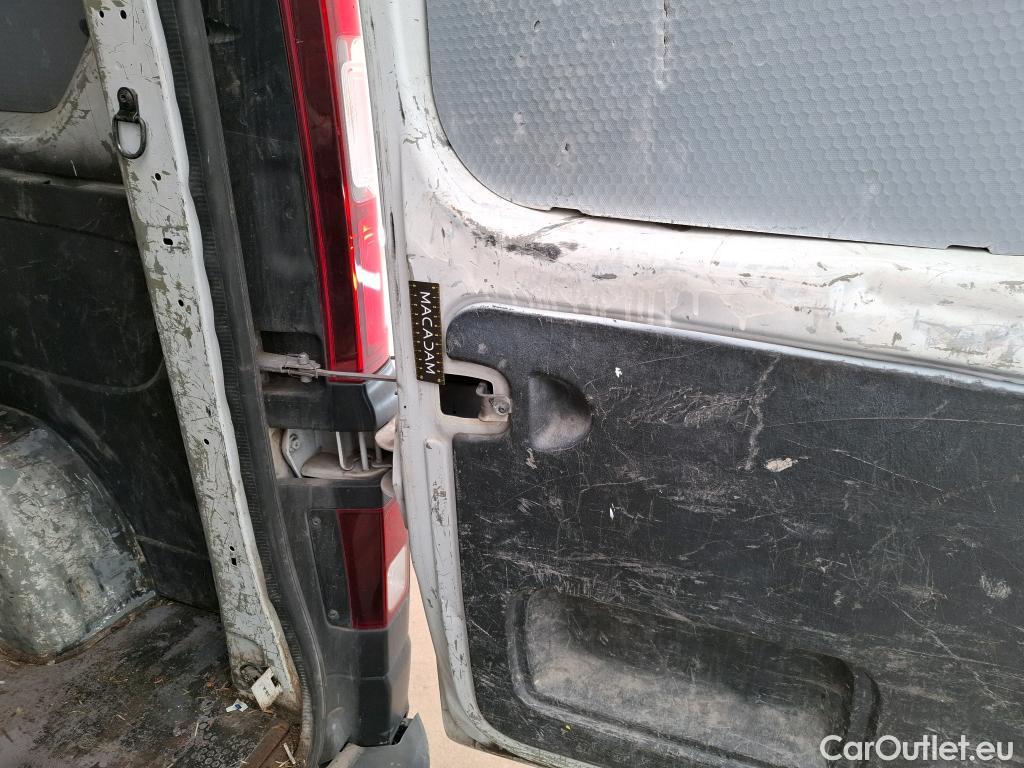  Renault  Trafic RENAULT  VU 4p Fourgon FG GCFL1H1 1000 dCi95 E6 / BIELLETTES BARRE STABILISATRICE + BRAS INFERIEURS + FREINS HS
 #75