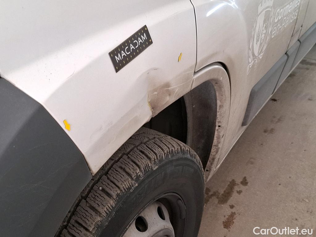  Peugeot  Boxer   Combi 2.2 HDI 110 333 L2H2 ACCESS / FREINS AR ET AV + CATALYSEUR/FAP + VANNE EGR + AUTORADIO + RESISTANCE ET FAISCEAU VENTILATION HABITACLE HS
 #14