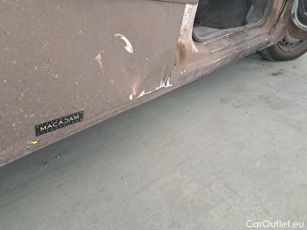  Renault  Kangoo  Express VU 4p Fourgonnette Cab Appro Confort dCi 90 / POUSSIERE DE FER / NETTOYAGE OU PEINTURE COMPLETE #7