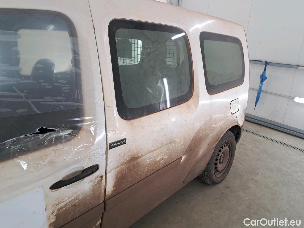  Renault  Kangoo  Express VU 4p Fourgonnette Cab Appro Confort dCi 90 / POUSSIERE DE FER / NETTOYAGE OU PEINTURE COMPLETE #22