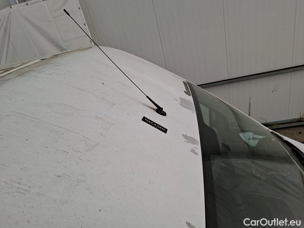  Peugeot  Boxer   Combi 2.2 HDI 110 333 L2H2 ACCESS / FREINS AR ET AV + CATALYSEUR/FAP + VANNE EGR + AUTORADIO + RESISTANCE ET FAISCEAU VENTILATION HABITACLE HS
 #24