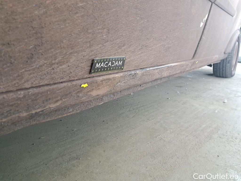  Renault  Kangoo  Express VU 4p Fourgonnette Cab Appro Confort dCi 90 / POUSSIERE DE FER / NETTOYAGE OU PEINTURE COMPLETE #2