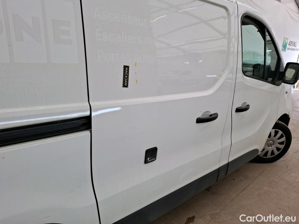  Renault  Trafic RENAULT  VU 4p Fourgon FG GCFL1H1 1000 dCi95 E6 / BIELLETTES BARRE STABILISATRICE + BRAS INFERIEURS + FREINS HS
 #73
