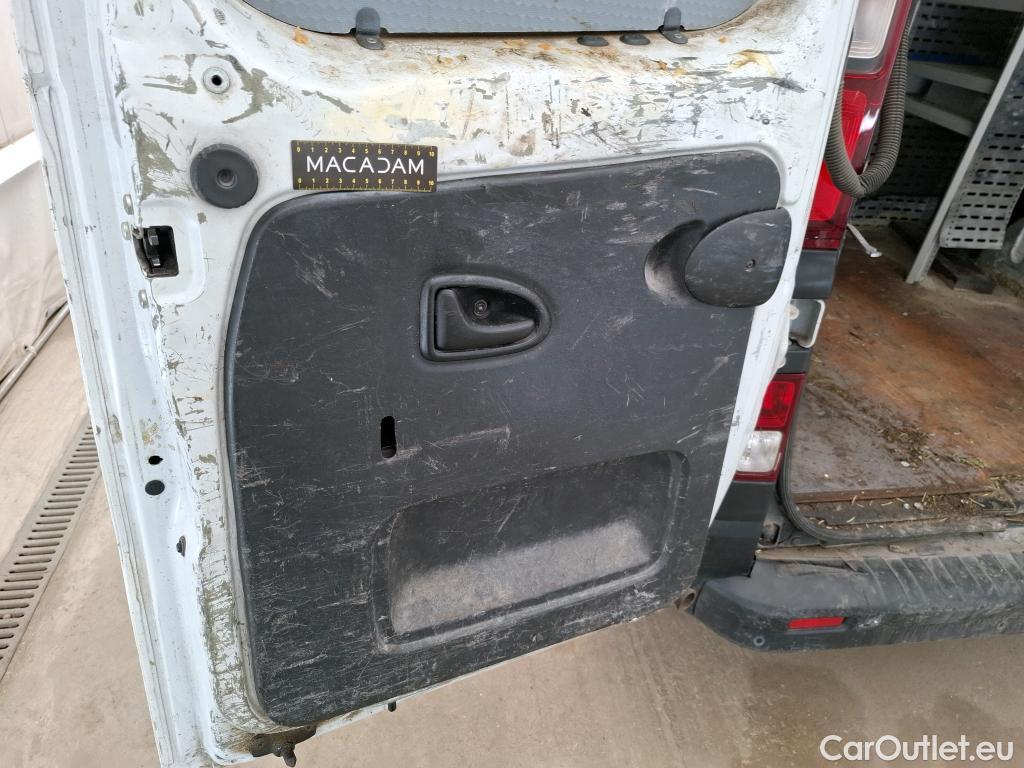  Renault  Trafic RENAULT  VU 4p Fourgon FG GCFL1H1 1000 dCi95 E6 / BIELLETTES BARRE STABILISATRICE + BRAS INFERIEURS + FREINS HS
 #65