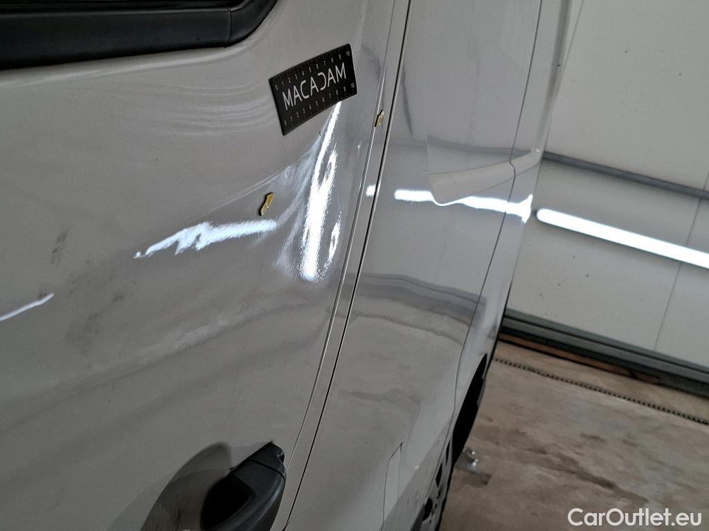  Renault  Trafic RENAULT  VU 4p Fourgon FG GCFL1H1 1000 dCi95 E6 / BIELLETTES BARRE STABILISATRICE + BRAS INFERIEURS + FREINS HS
 #39