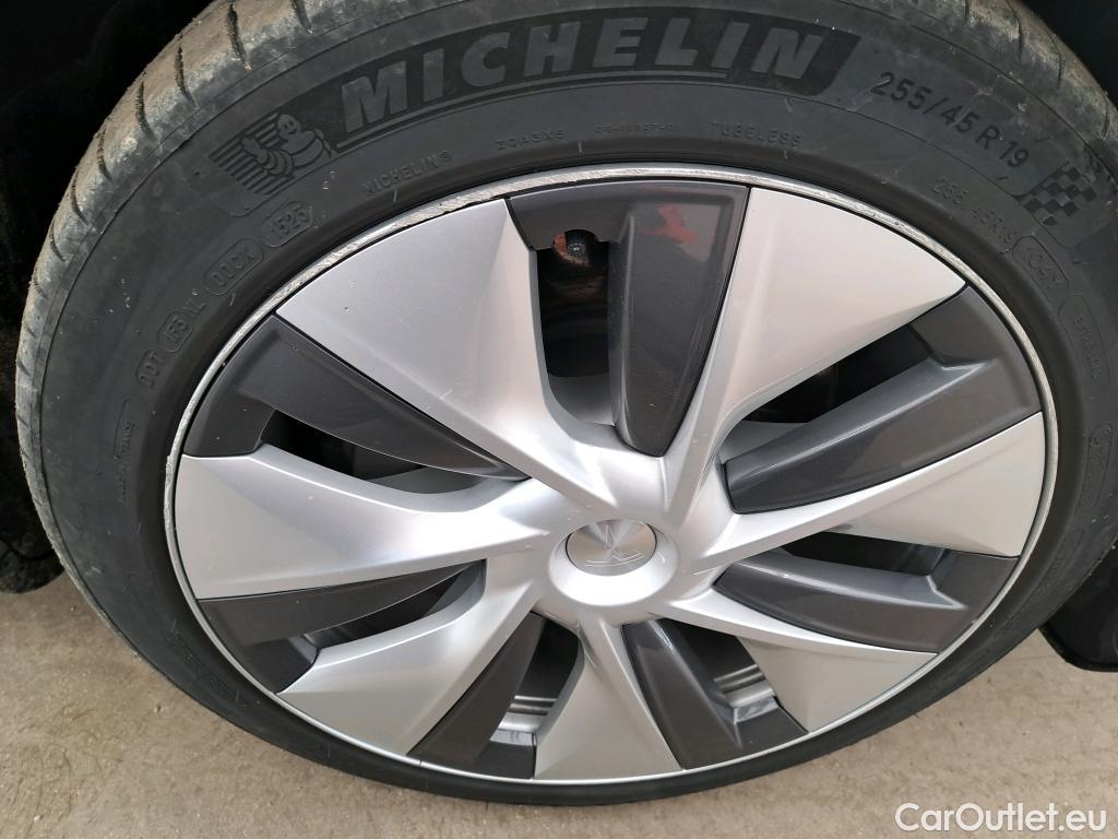  Tesla  Model Y TESLA  / 2020 / 5P / SUV Grand Autonomie Dual Motor AWD #25