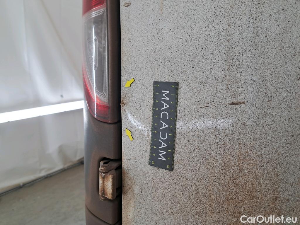  Renault  Kangoo  Express VU 4p Fourgonnette Cab Appro Confort dCi 90 / POUSSIERE DE FER / NETTOYAGE OU PEINTURE COMPLETE #45