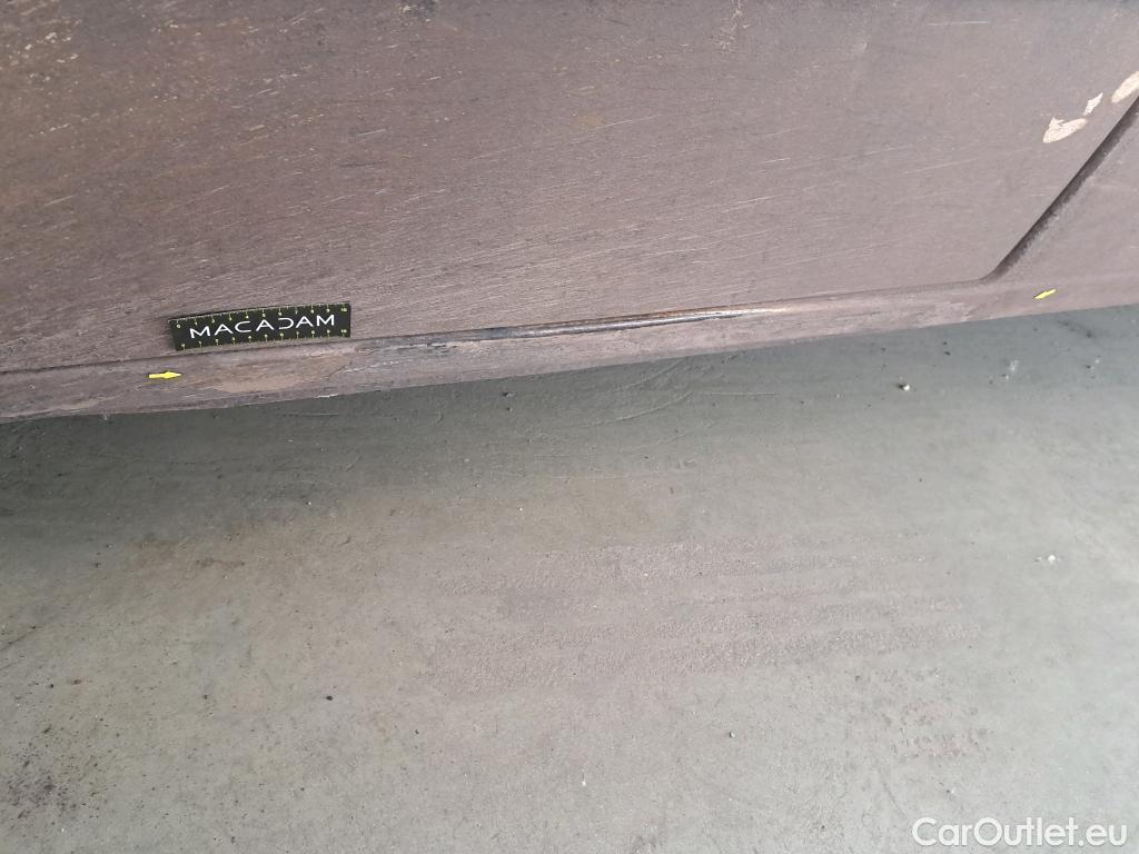  Renault  Kangoo  Express VU 4p Fourgonnette Cab Appro Confort dCi 90 / POUSSIERE DE FER / NETTOYAGE OU PEINTURE COMPLETE #4