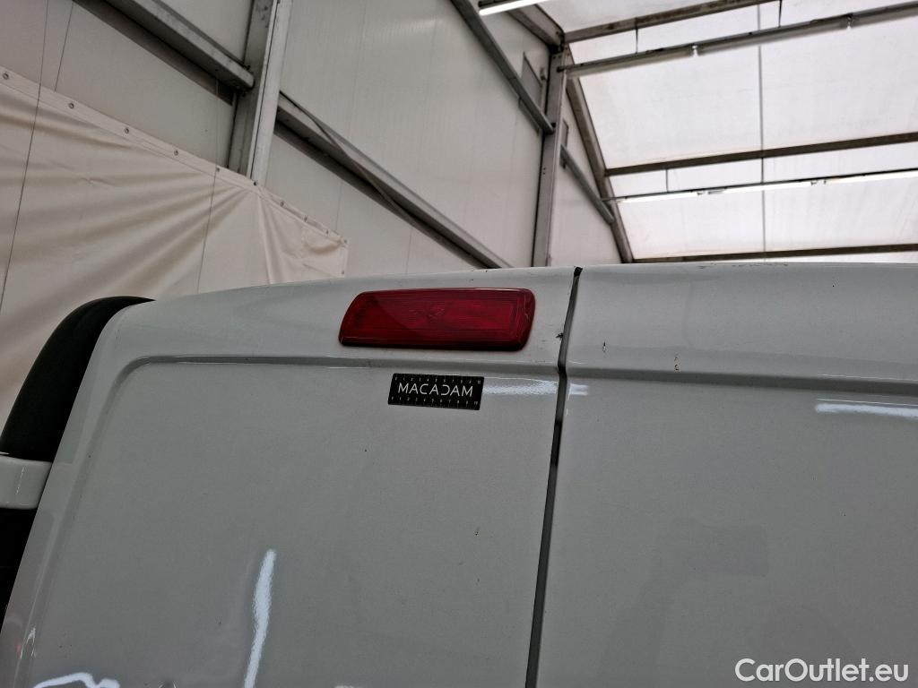  Renault  Trafic RENAULT  VU 4p Fourgon FG GCFL1H1 1000 dCi95 E6 / BIELLETTES BARRE STABILISATRICE + BRAS INFERIEURS + FREINS HS
 #59
