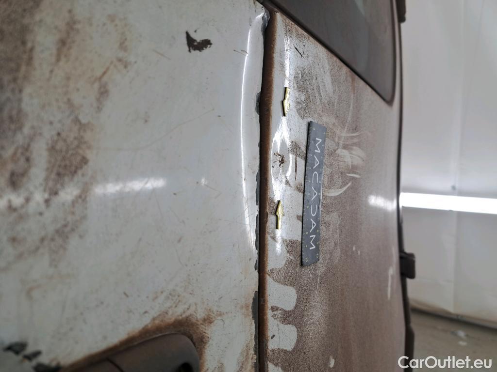  Renault  Kangoo  Express VU 4p Fourgonnette Cab Appro Confort dCi 90 / POUSSIERE DE FER / NETTOYAGE OU PEINTURE COMPLETE #41