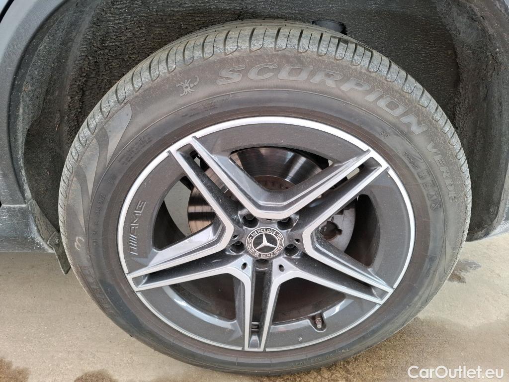  Mercedes  G-Klasee MERCEDES-BENZ GLC Coupe / 2019 / 5P / Coupé GLC 300 e Business Line 4Matic #33